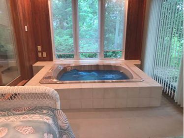 Private Hot Tub